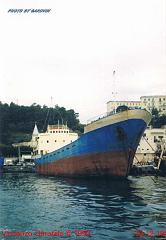 12 - Ormeggiata in attesa di demolizione - Moored awaiting demolition